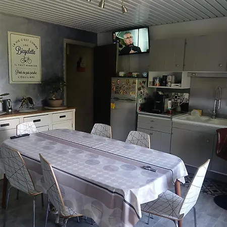 Maison Les Carignan Ferienhaus Tremblois-les-Carignan