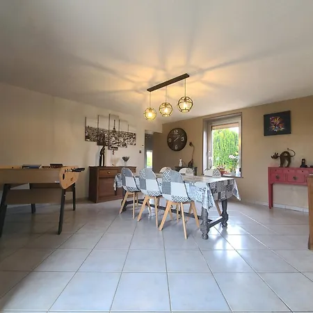 Ferienhaus Maison Les Carignan Tremblois-les-Carignan